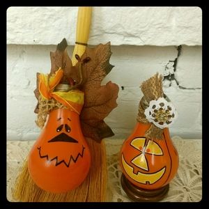 Repurposed Pumpkin Lightbulb Decor set of 2